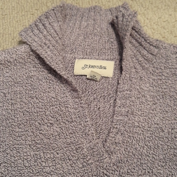 Sweater - Picture 3 of 4